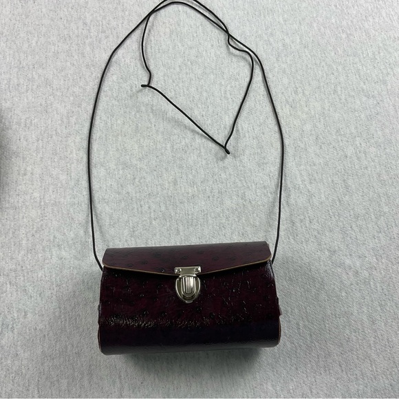 UNIQUE NO BRANDED WOMEN’S CYLINDER CROSSBODY BAG LITTLE PURSE COLOR: BURGUNDY - Picture 2 of 16